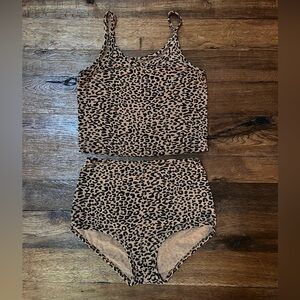 Arq set in Leo size large